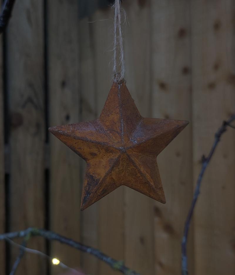 rustic rusty stars for hanging on twigs